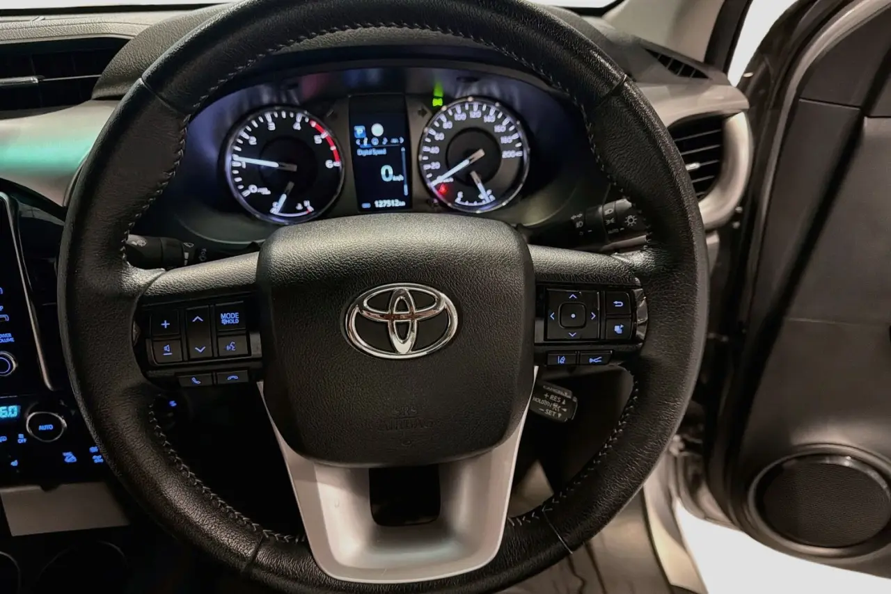 2021 Toyota Hilux Gallery Image 21