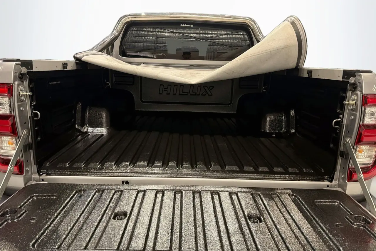 2021 Toyota Hilux Gallery Image 27