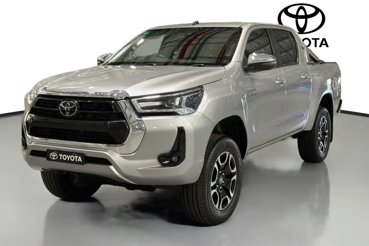 2021 Toyota Hilux Gallery Image 4
