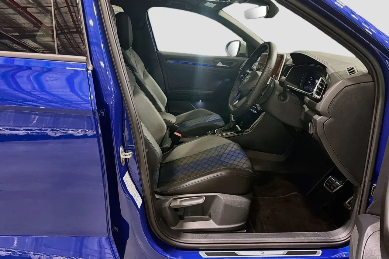 2023 Volkswagen T-Roc Gallery Image 13