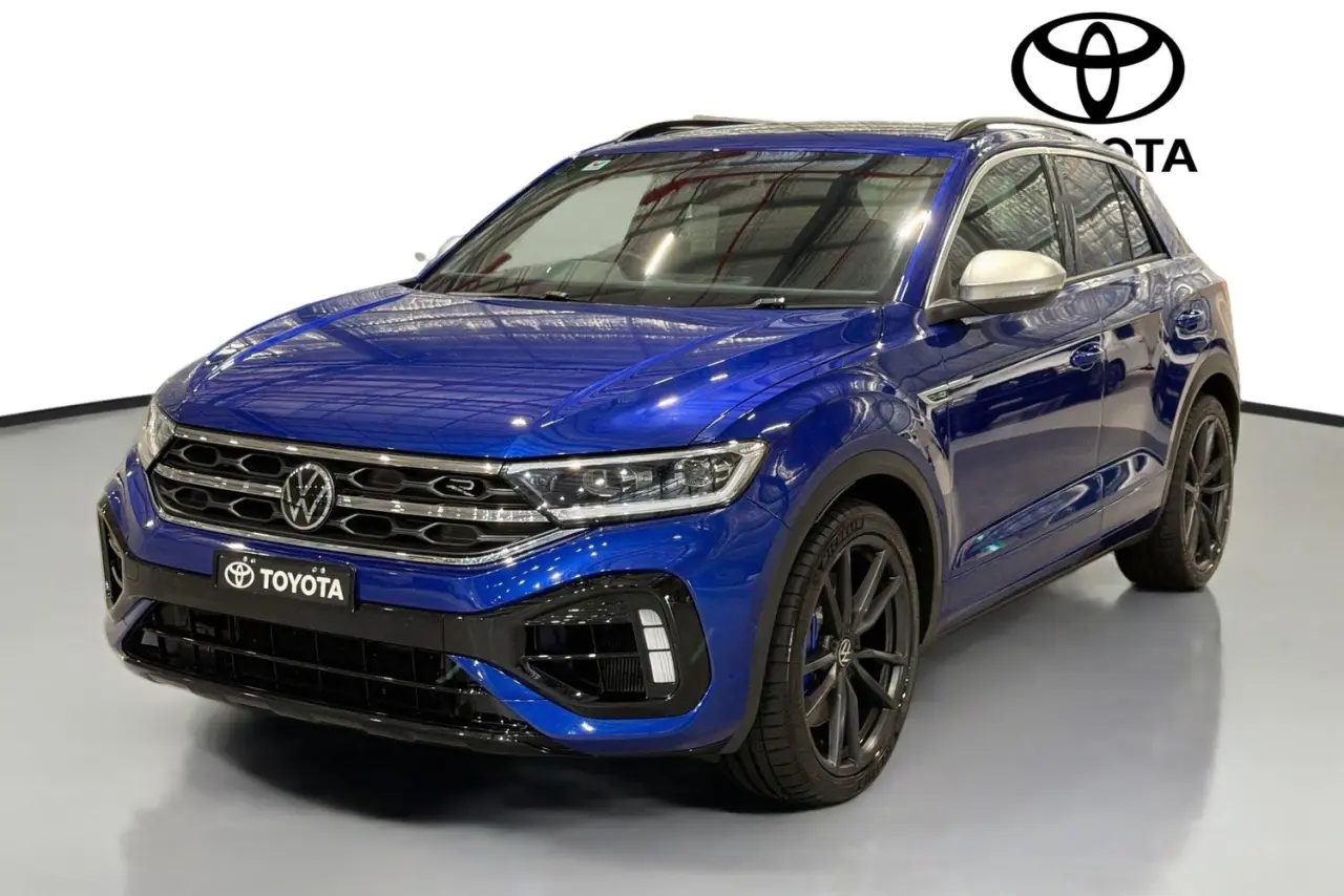 2023 Volkswagen T-Roc Gallery Image 4