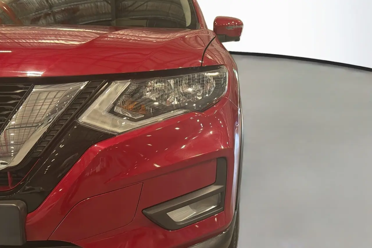 2018 Nissan X-TRAIL Gallery Image 3