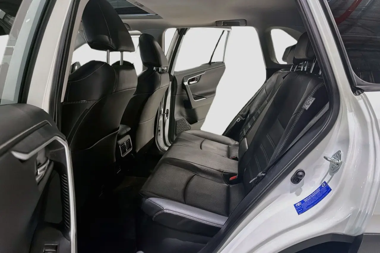 2023 Toyota RAV4 Gallery Image 26
