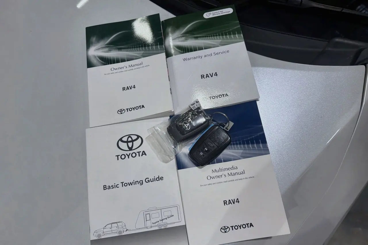 2023 Toyota RAV4 Gallery Image 30