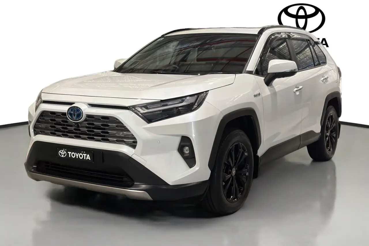 2023 Toyota RAV4 Gallery Image 4