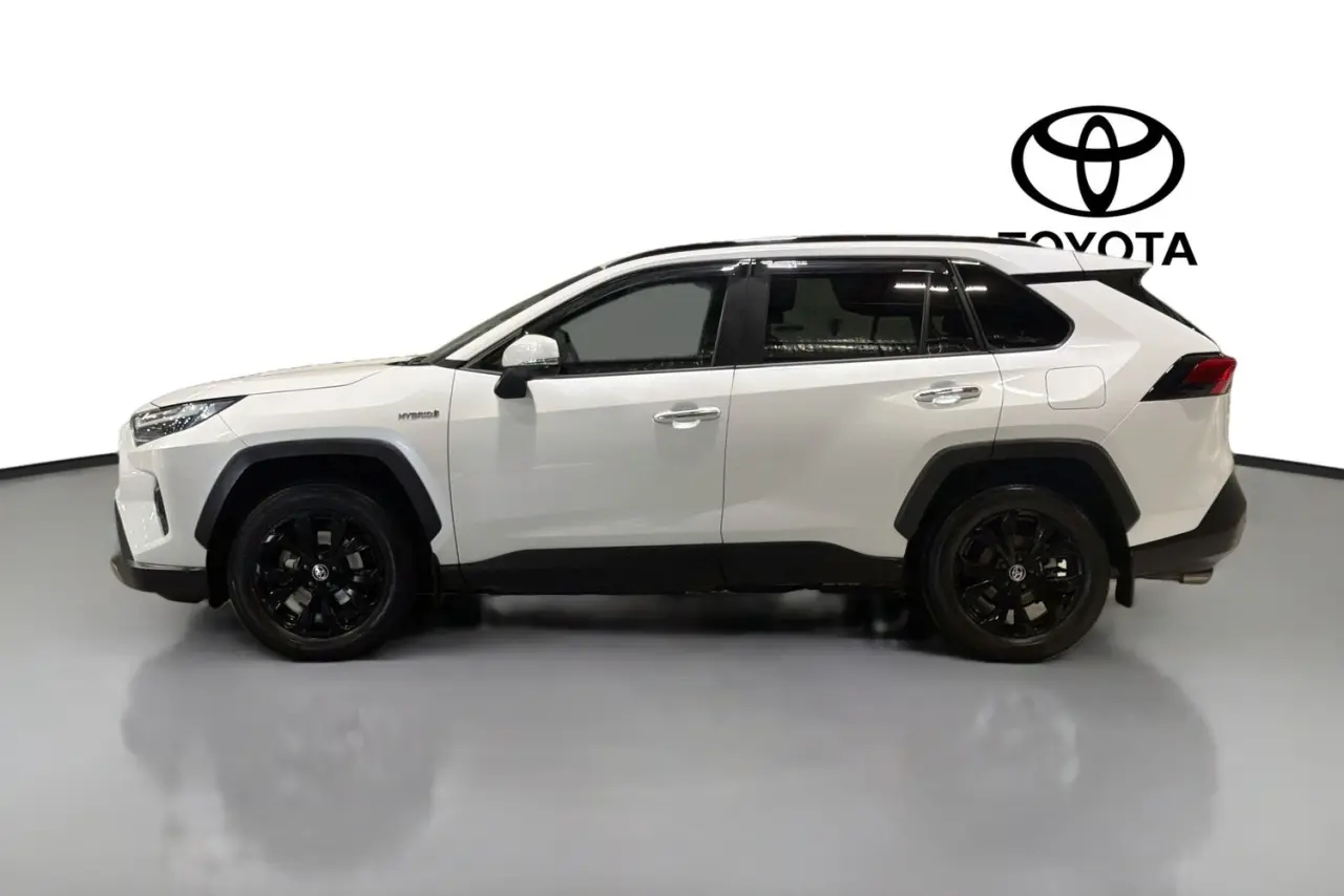 2023 Toyota RAV4 Gallery Image 5