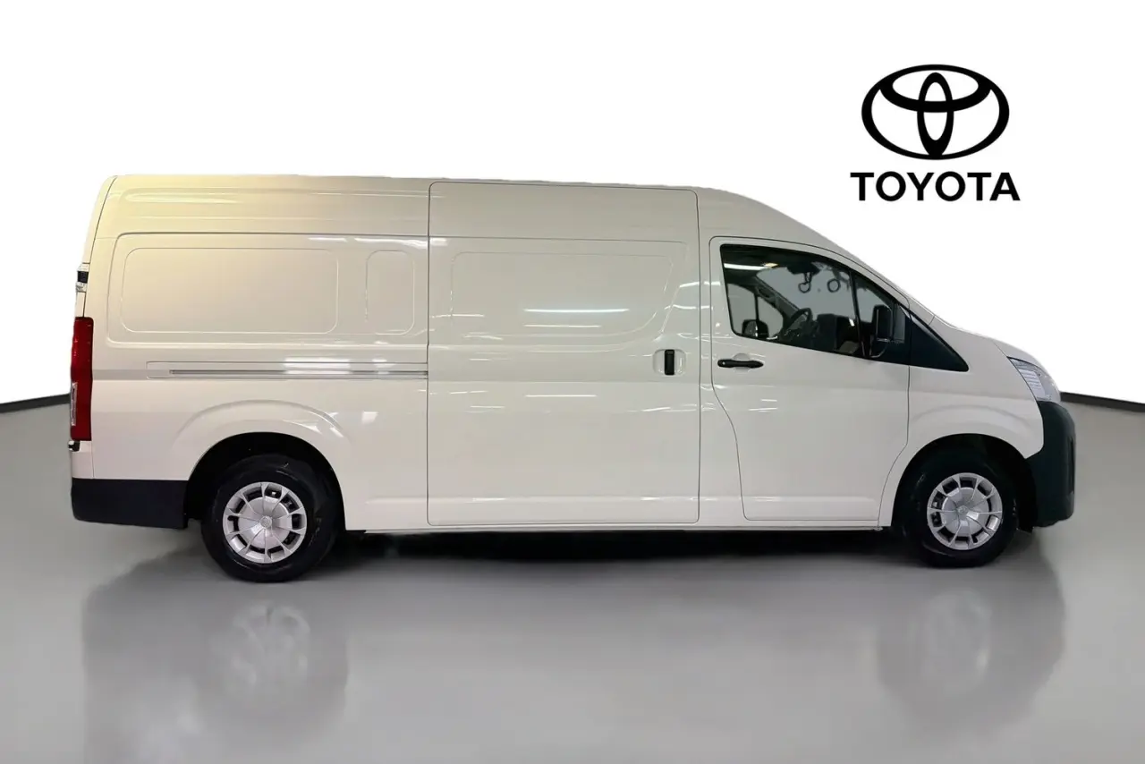 2026 Toyota Hiace Gallery Image 11