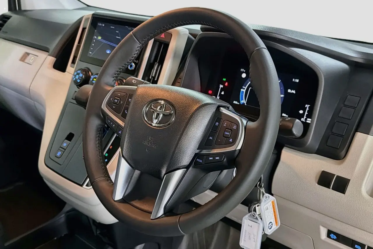 2026 Toyota Hiace Gallery Image 14