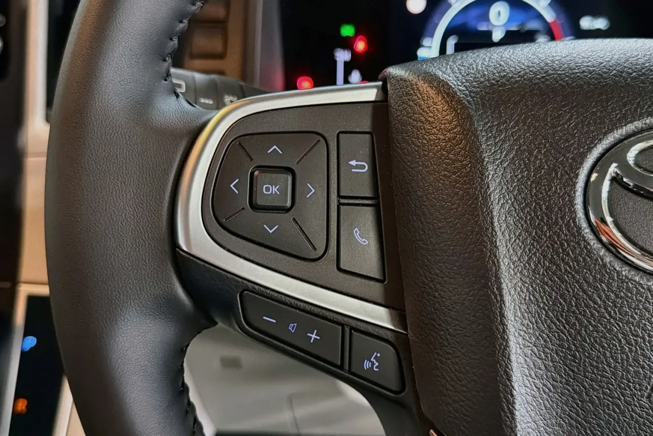 2026 Toyota Hiace Gallery Image 19
