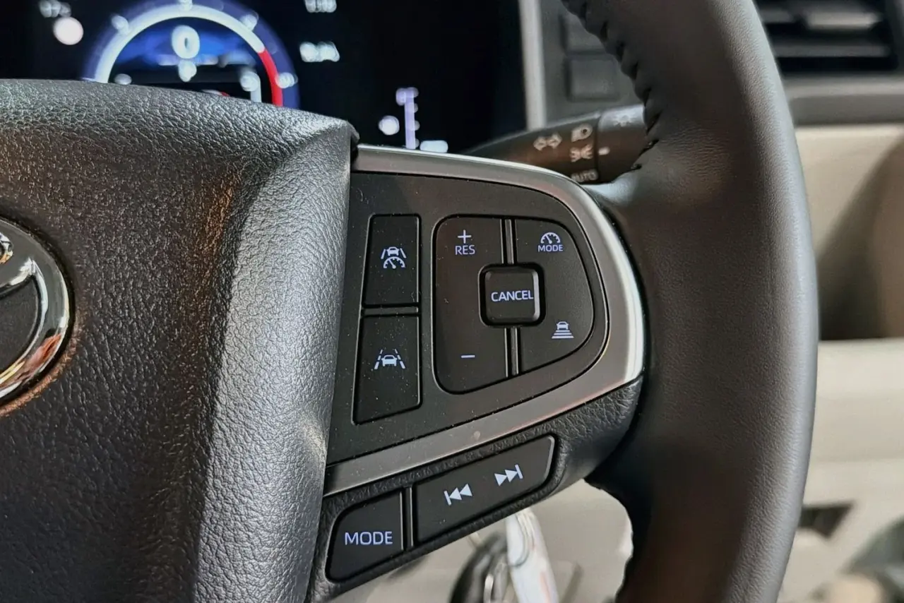 2026 Toyota Hiace Gallery Image 20