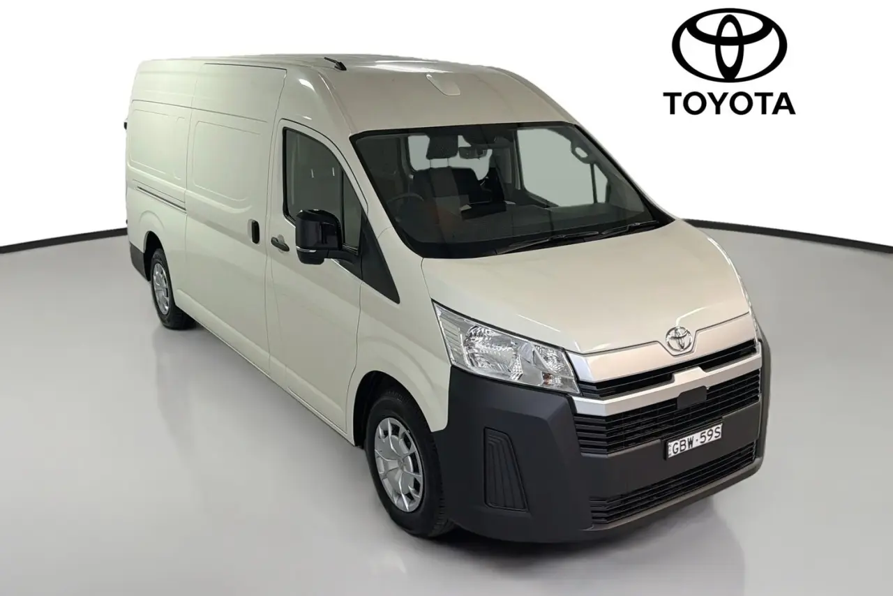 2026 Toyota Hiace Gallery Image 31
