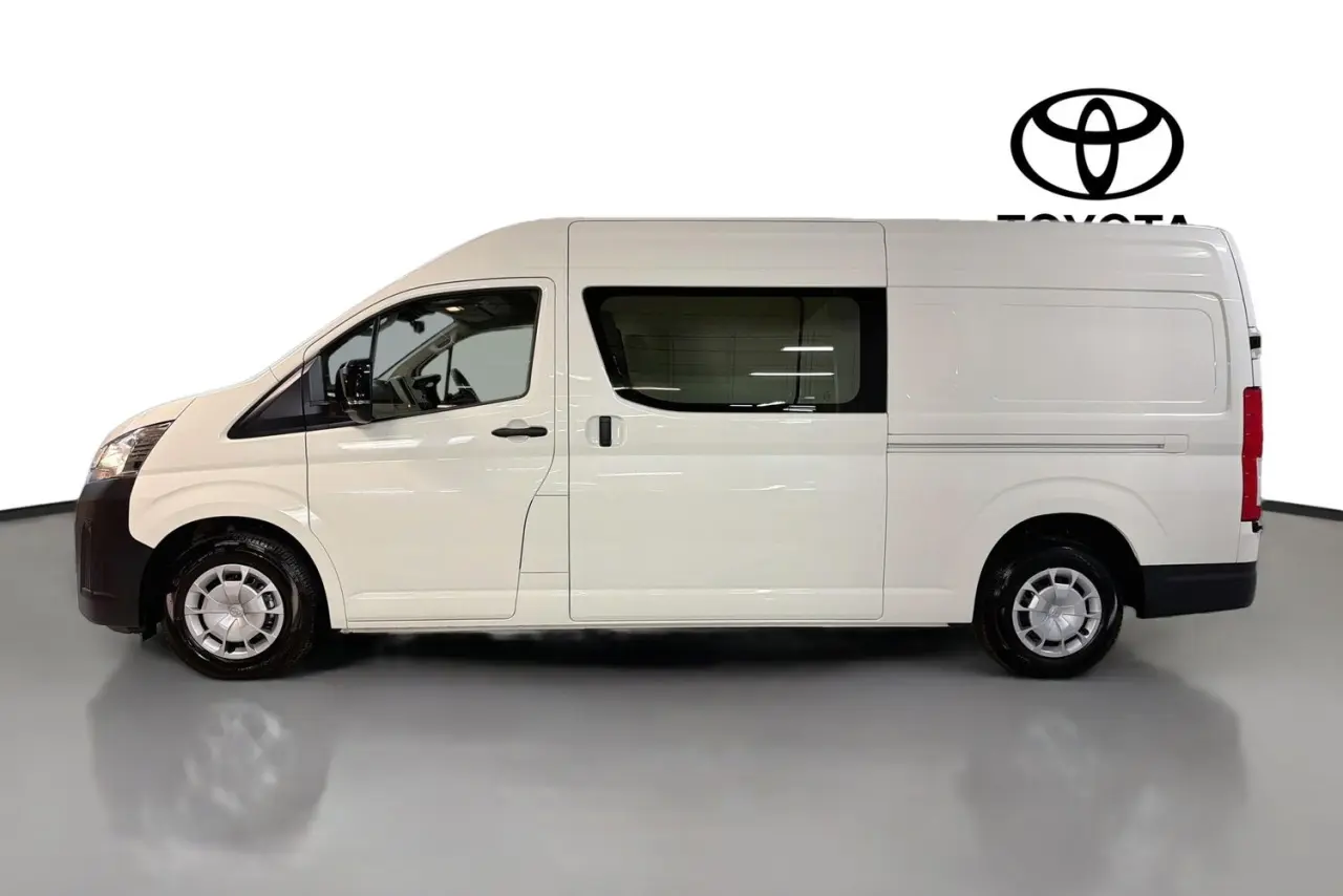 2026 Toyota Hiace Gallery Image 5