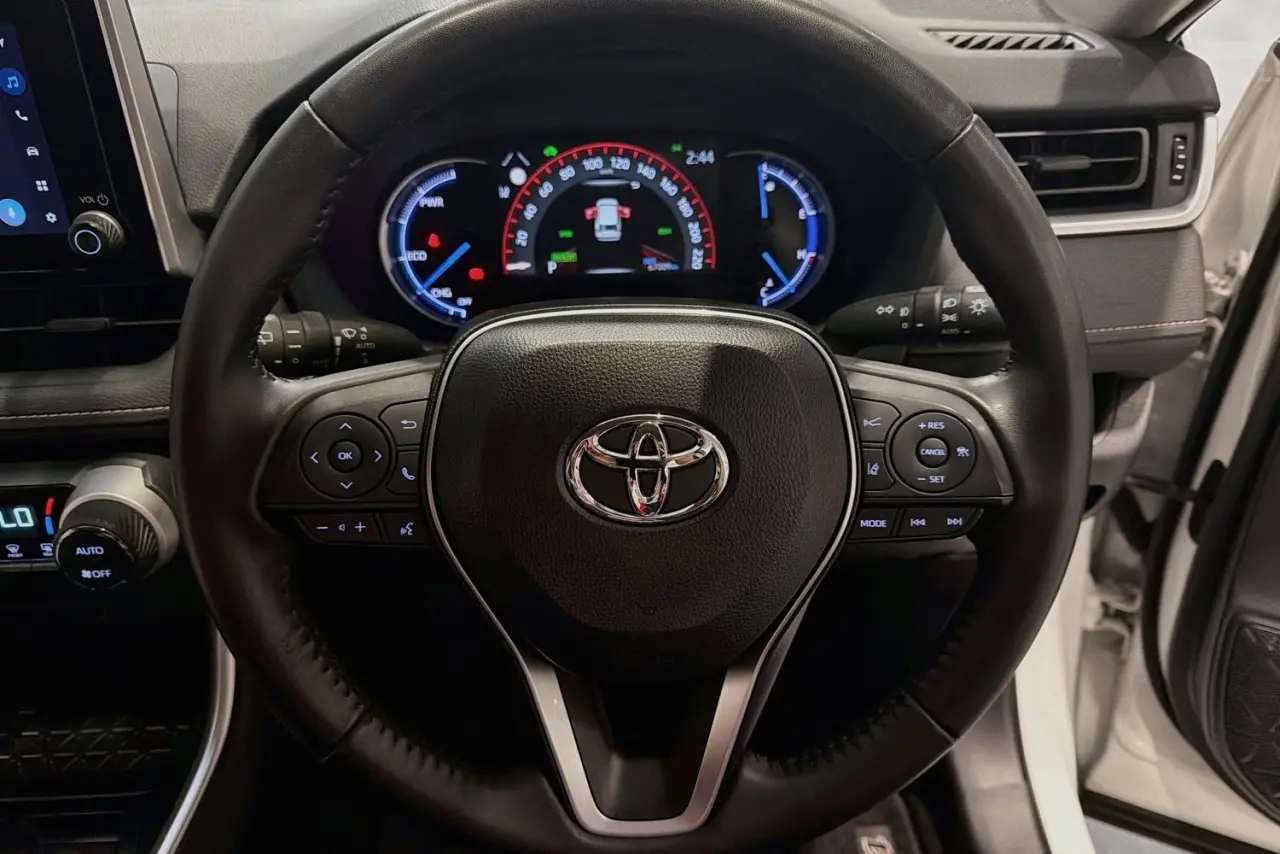 2024 Toyota RAV4 Gallery Image 21