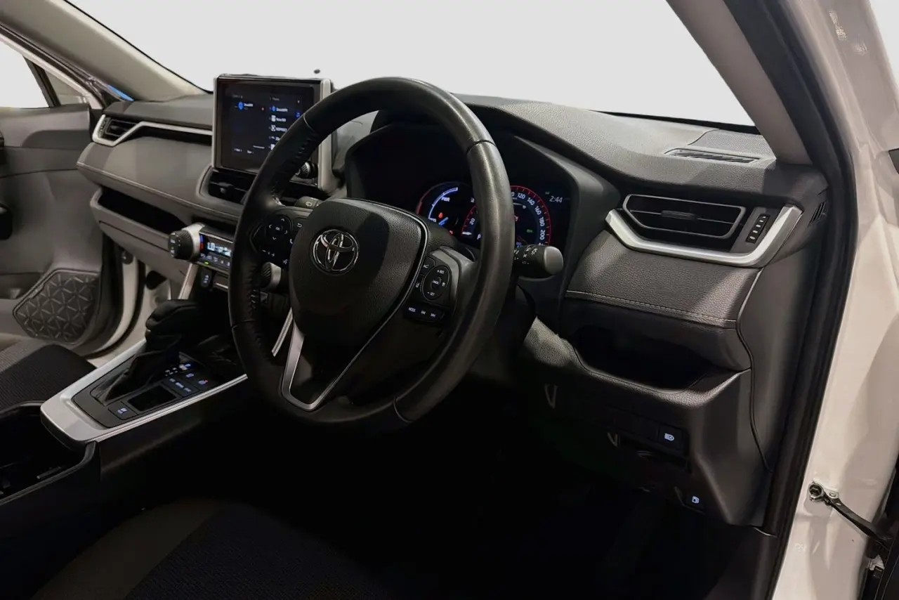 2024 Toyota RAV4 Gallery Image 23