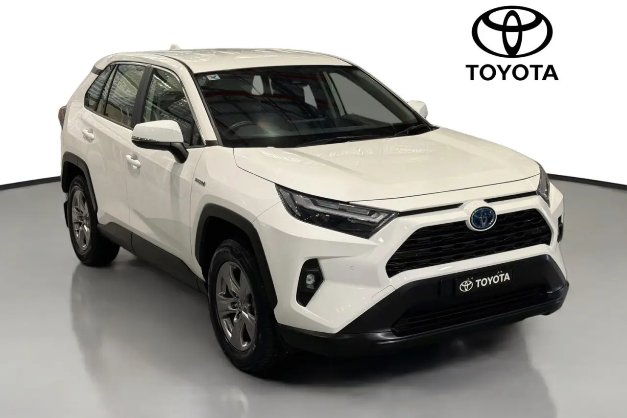 2024 Toyota RAV4 Gallery Image 31