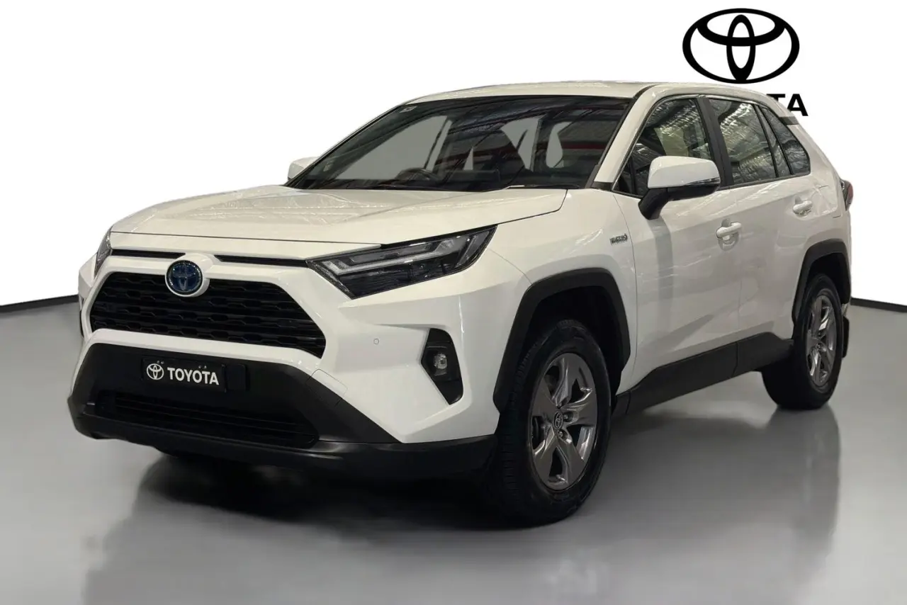 2024 Toyota RAV4 Gallery Image 4