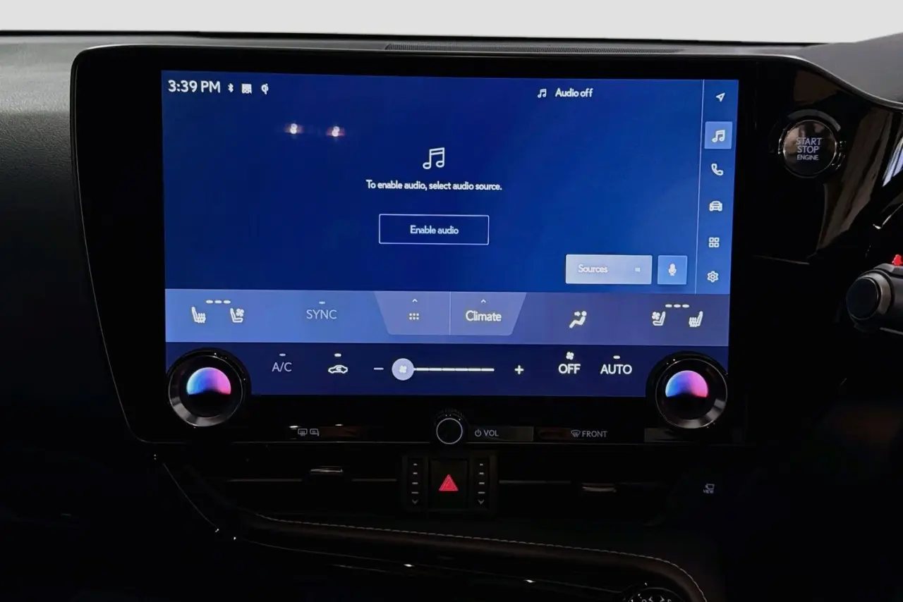 2025 Lexus NX Gallery Image 15