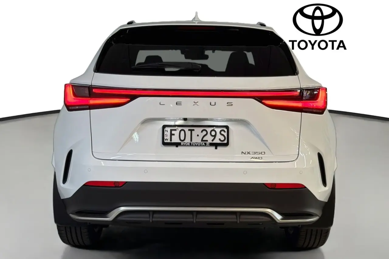 2025 Lexus NX Gallery Image 7