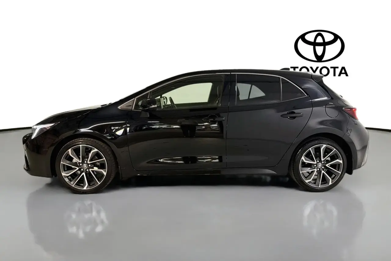 2025 Toyota Corolla Gallery Image 5