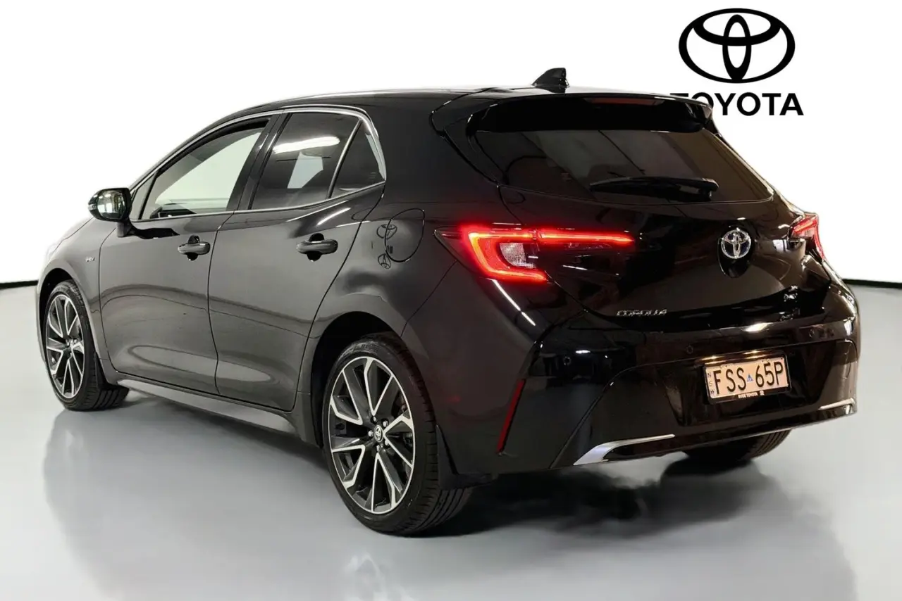 2025 Toyota Corolla Gallery Image 6