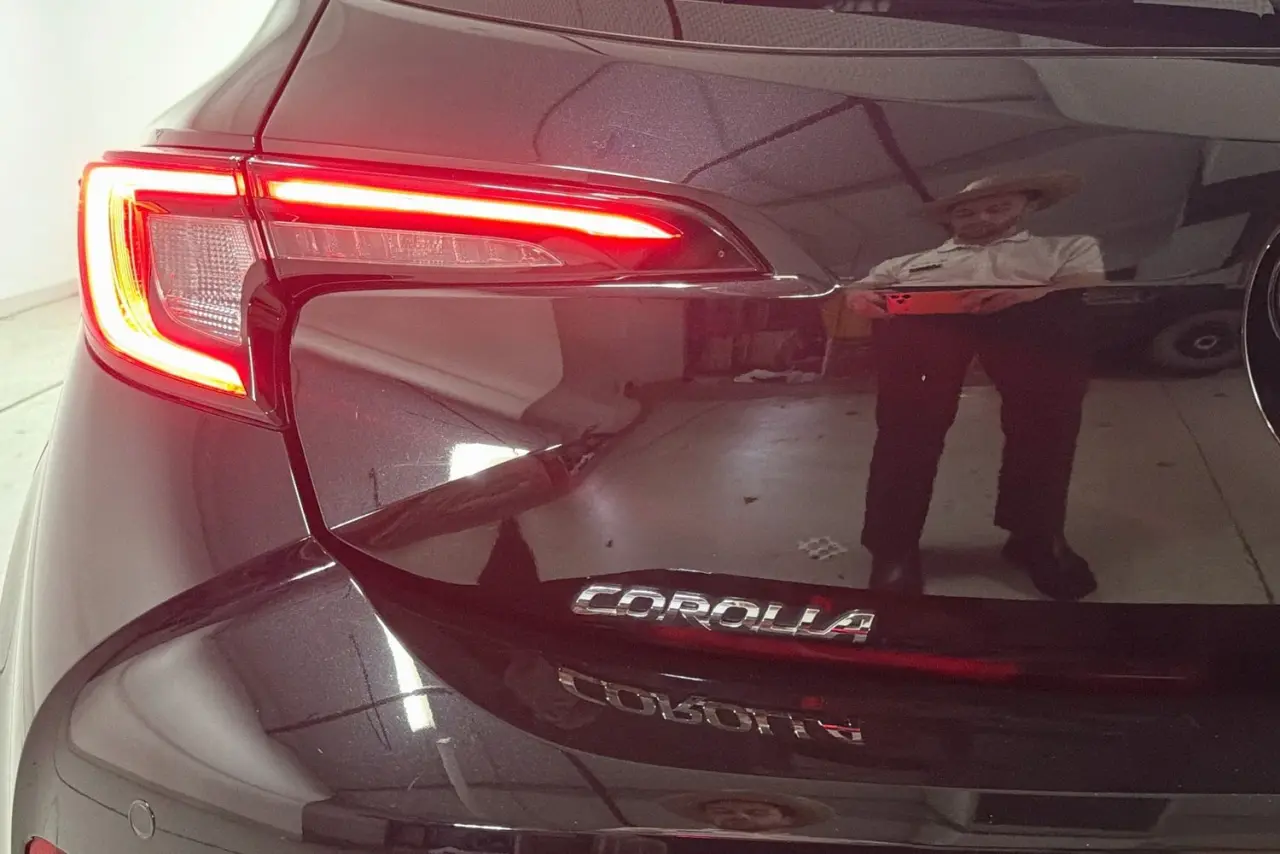 2025 Toyota Corolla Gallery Image 8