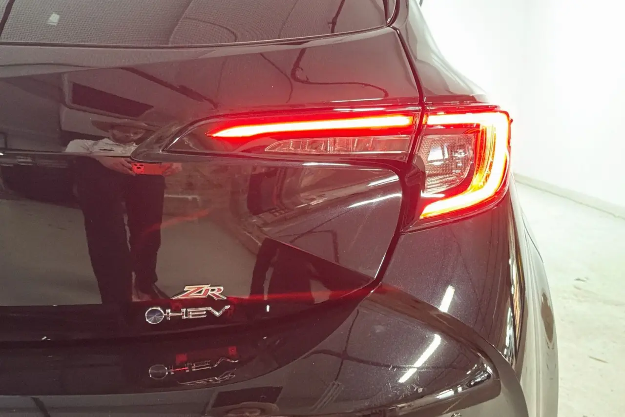 2025 Toyota Corolla Gallery Image 9