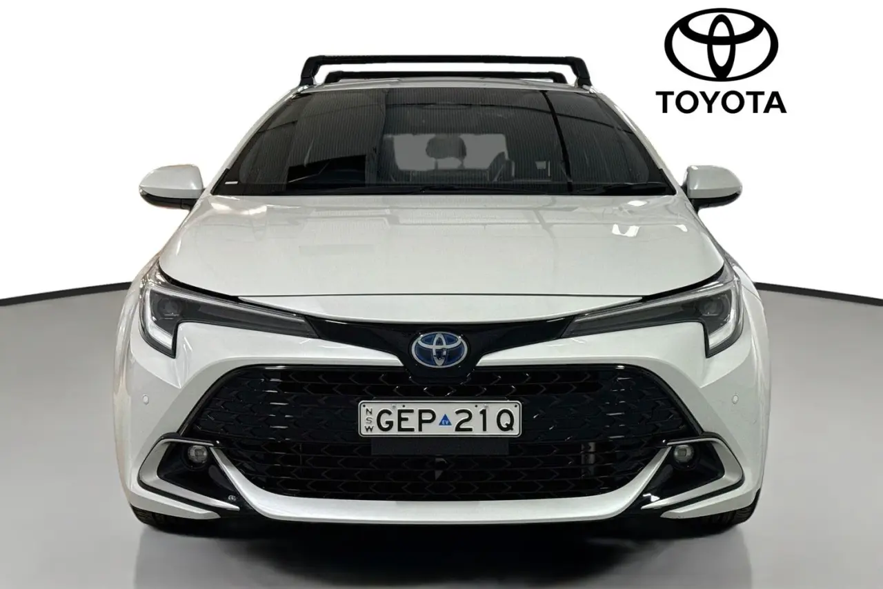 2024 Toyota Corolla Gallery Image 2