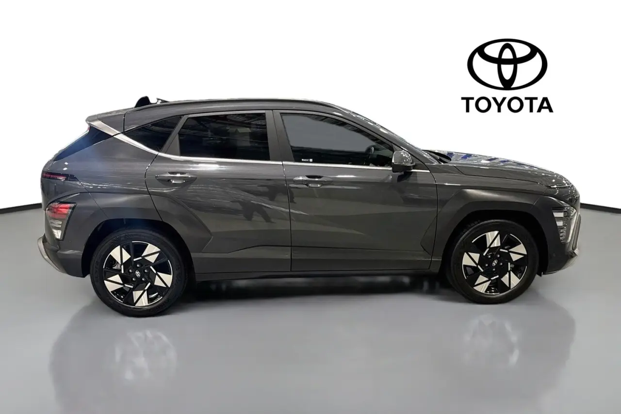 2023 Hyundai Kona Gallery Image 11
