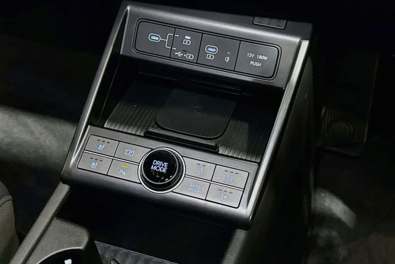 2023 Hyundai Kona Gallery Image 18