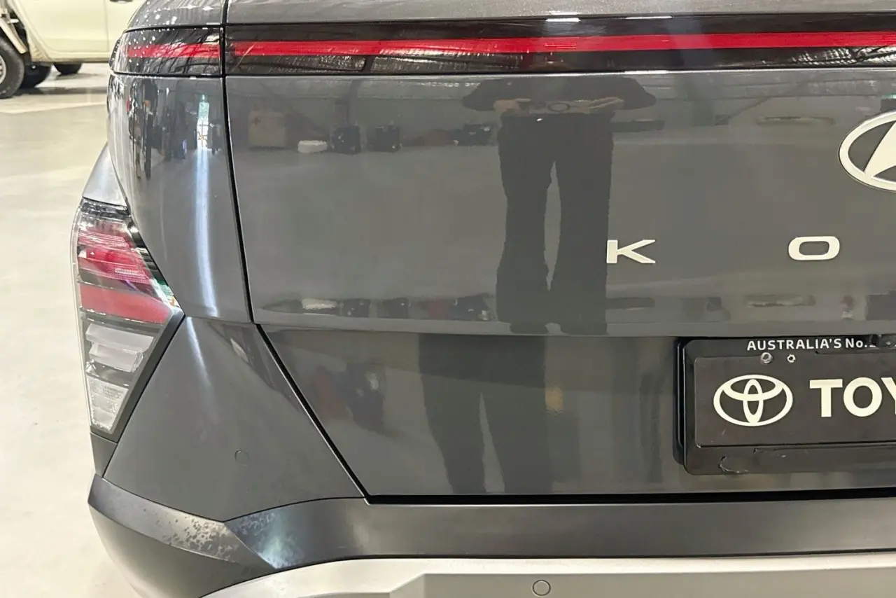 2023 Hyundai Kona Gallery Image 8
