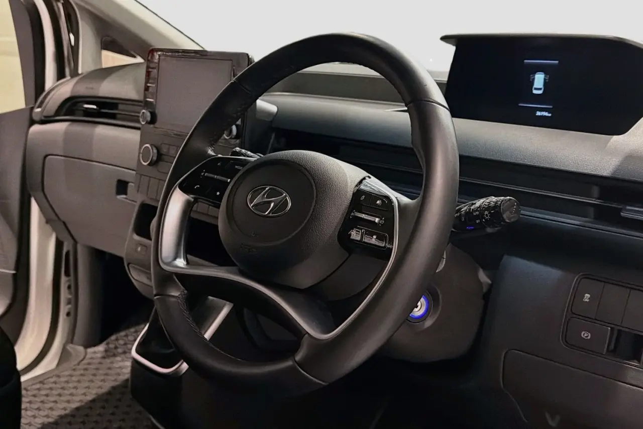 2023 Hyundai STARIA LOAD Gallery Image 14