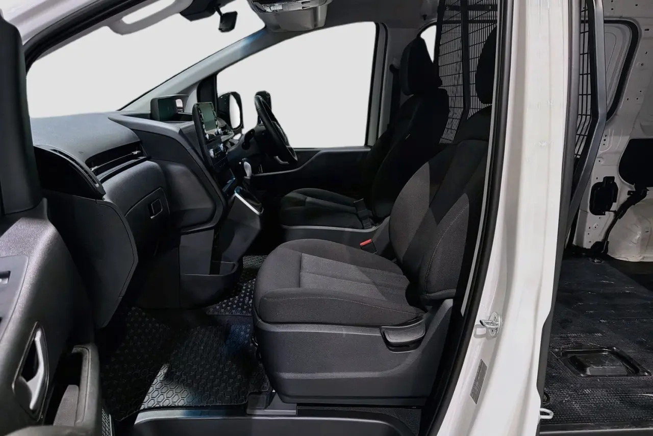2023 Hyundai STARIA LOAD Gallery Image 25