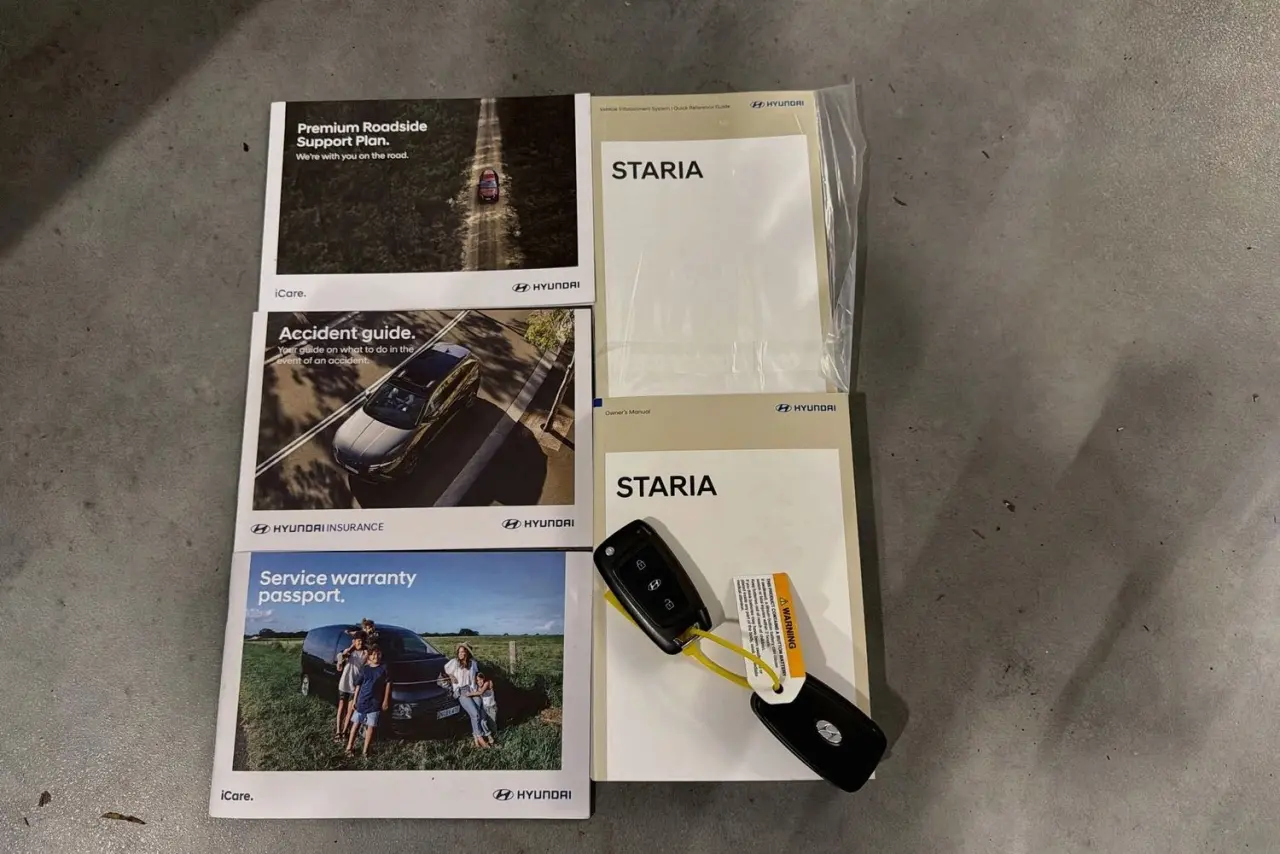 2023 Hyundai STARIA LOAD Gallery Image 30