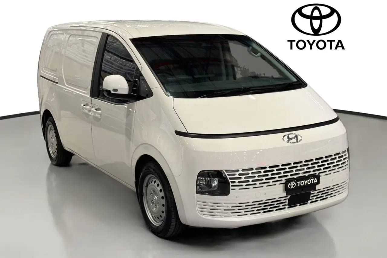 2023 Hyundai STARIA LOAD Gallery Image 31