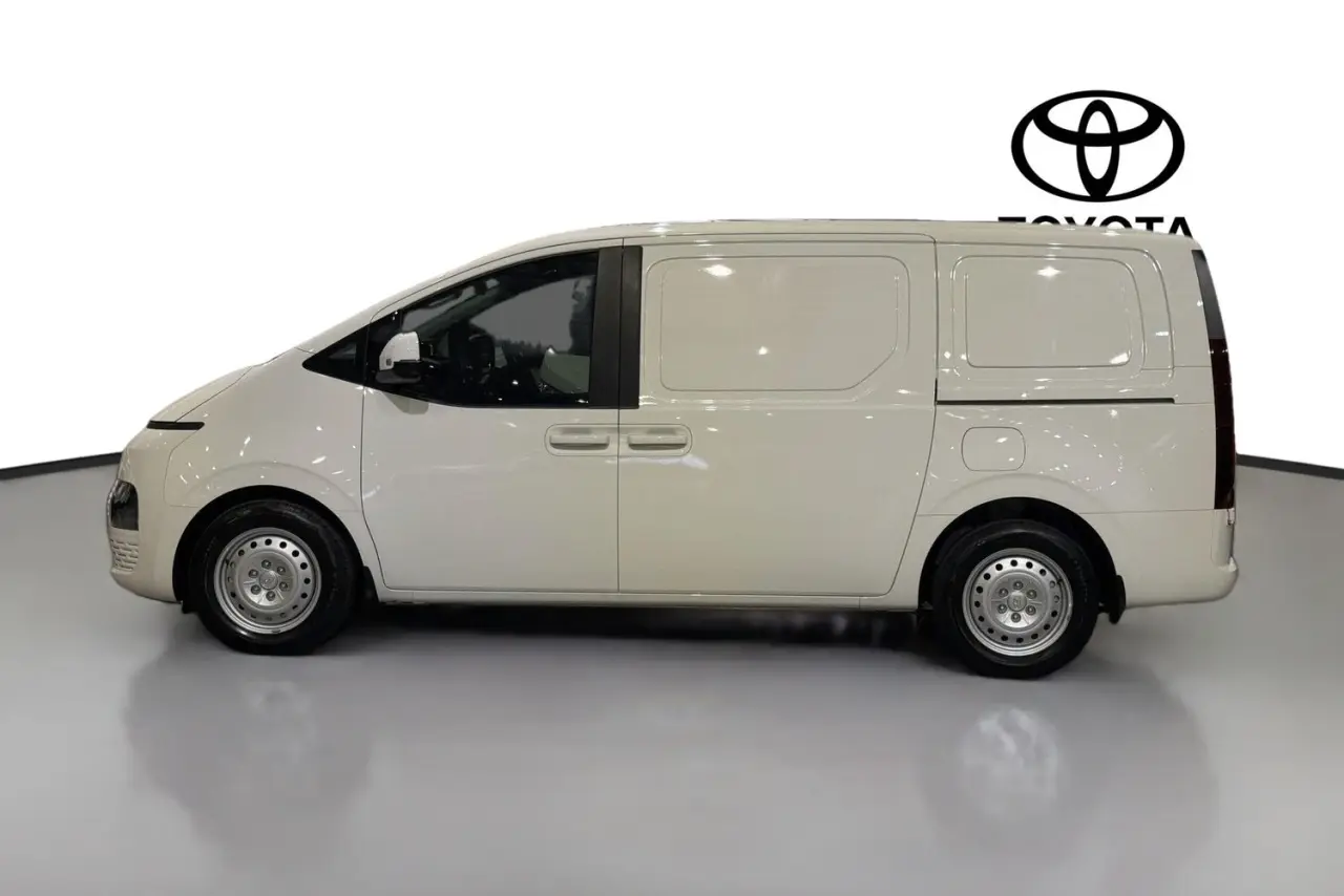 2023 Hyundai STARIA LOAD Gallery Image 5