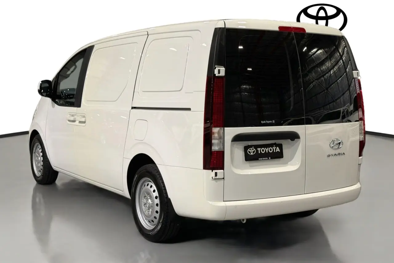 2023 Hyundai STARIA LOAD Gallery Image 6