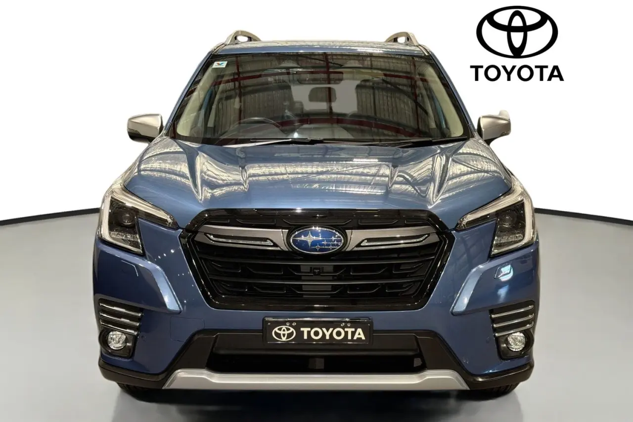 2023 Subaru Forester Gallery Image 2
