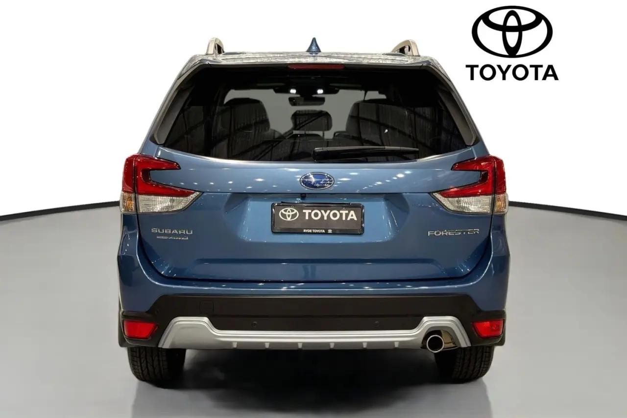 2023 Subaru Forester Gallery Image 7