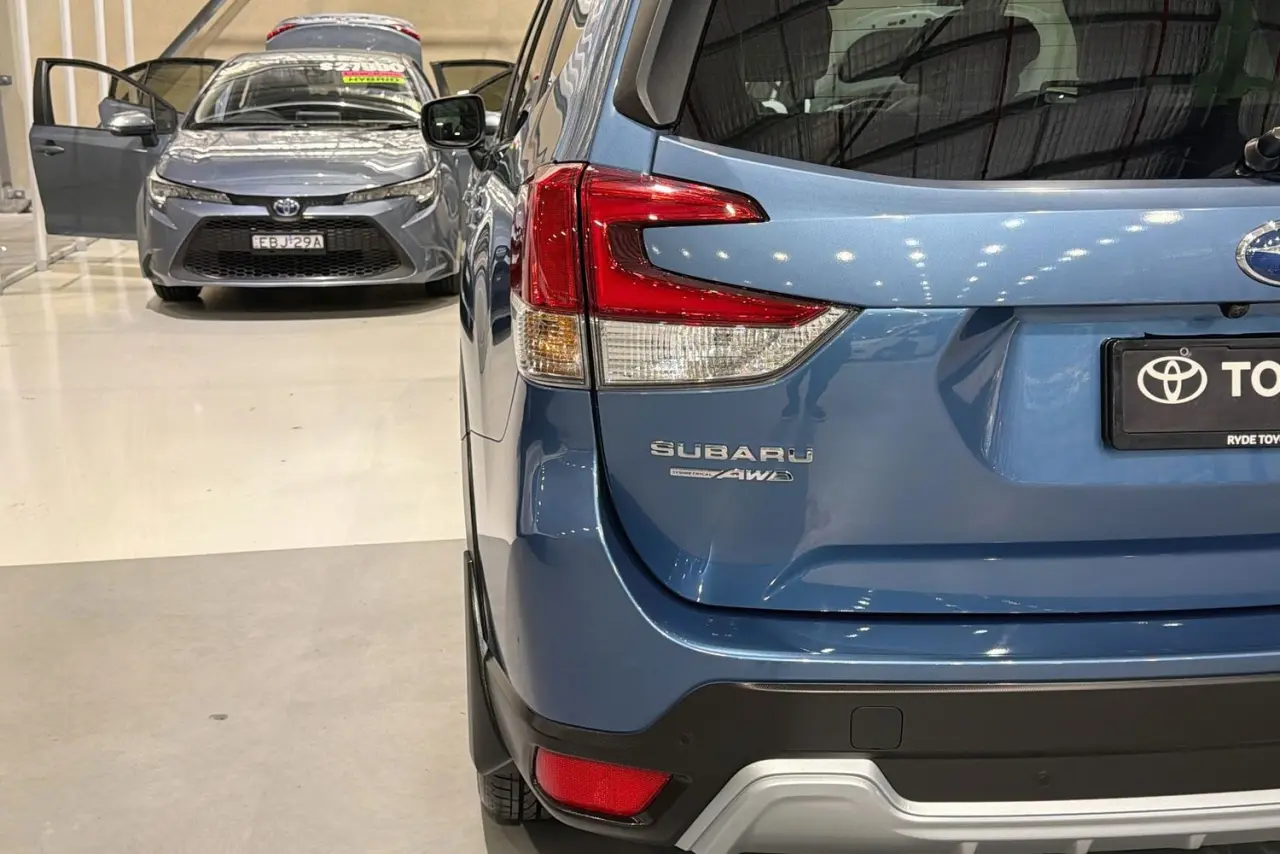 2023 Subaru Forester Gallery Image 8