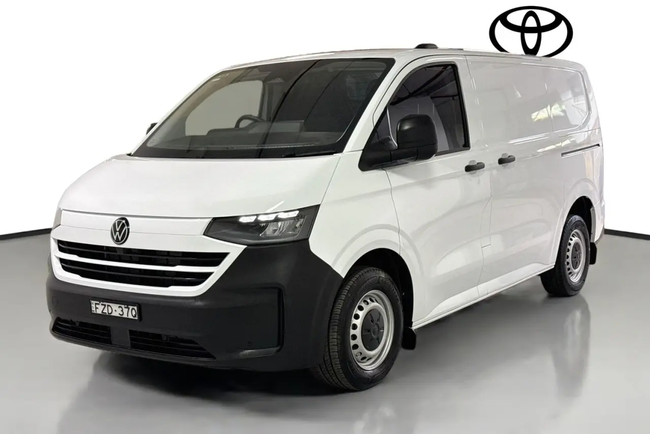 2025 Volkswagen Transporter Gallery Image 4