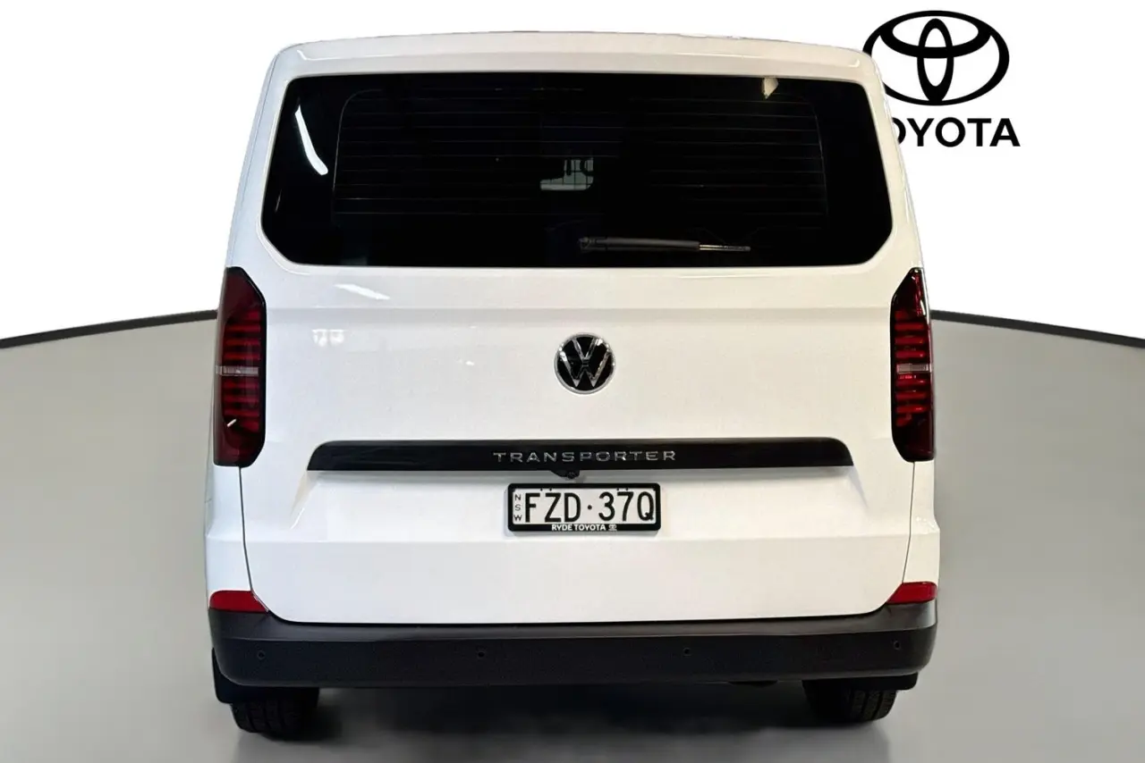 2025 Volkswagen Transporter Gallery Image 7