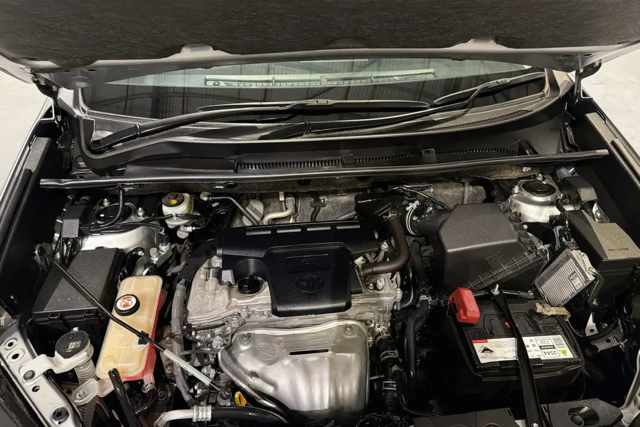 2017 Toyota RAV4 Gallery Image 27