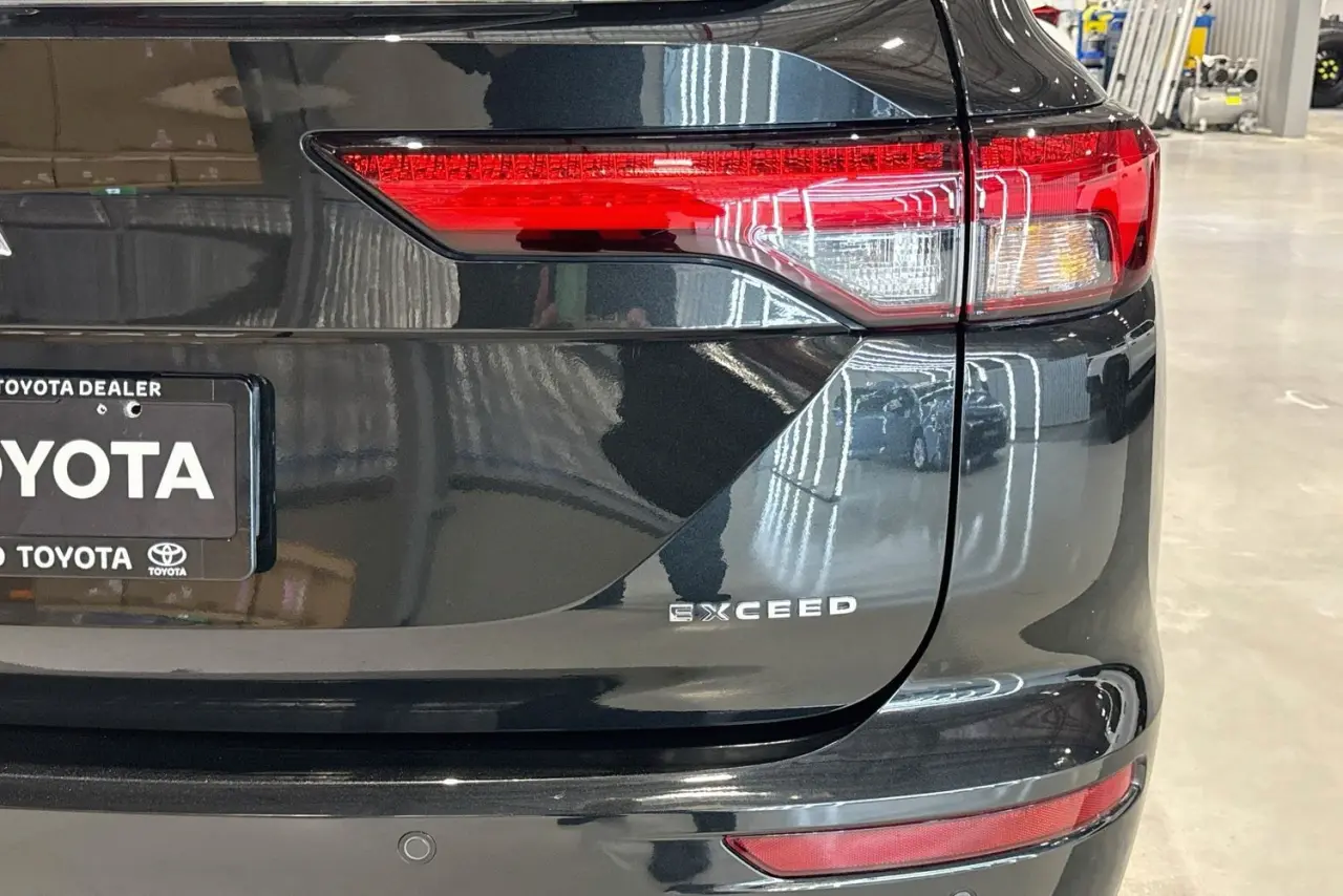 2022 Mitsubishi Outlander Gallery Image 9