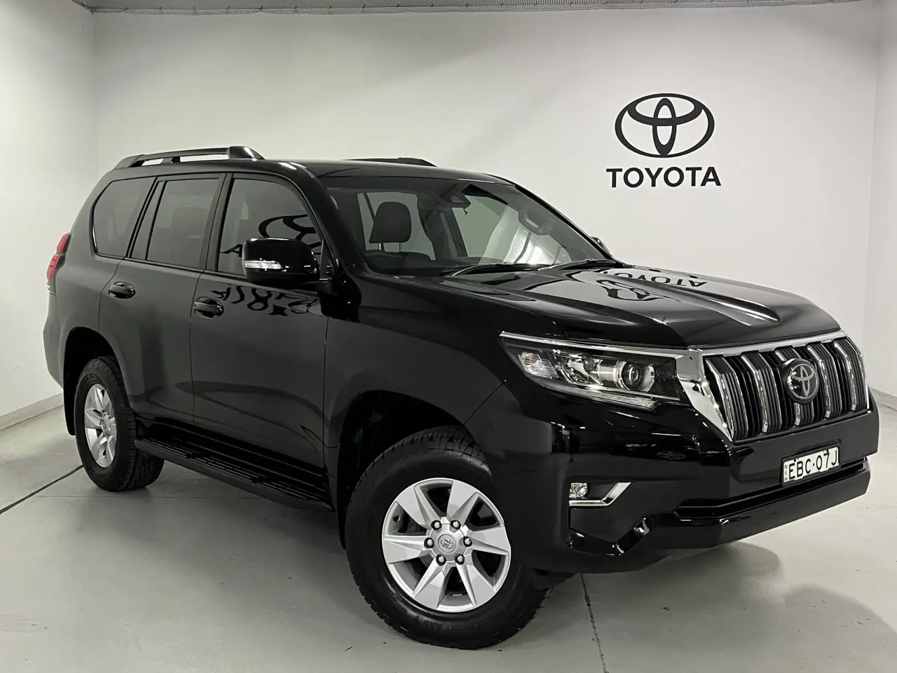 2019 Toyota Prado Gallery Image 20