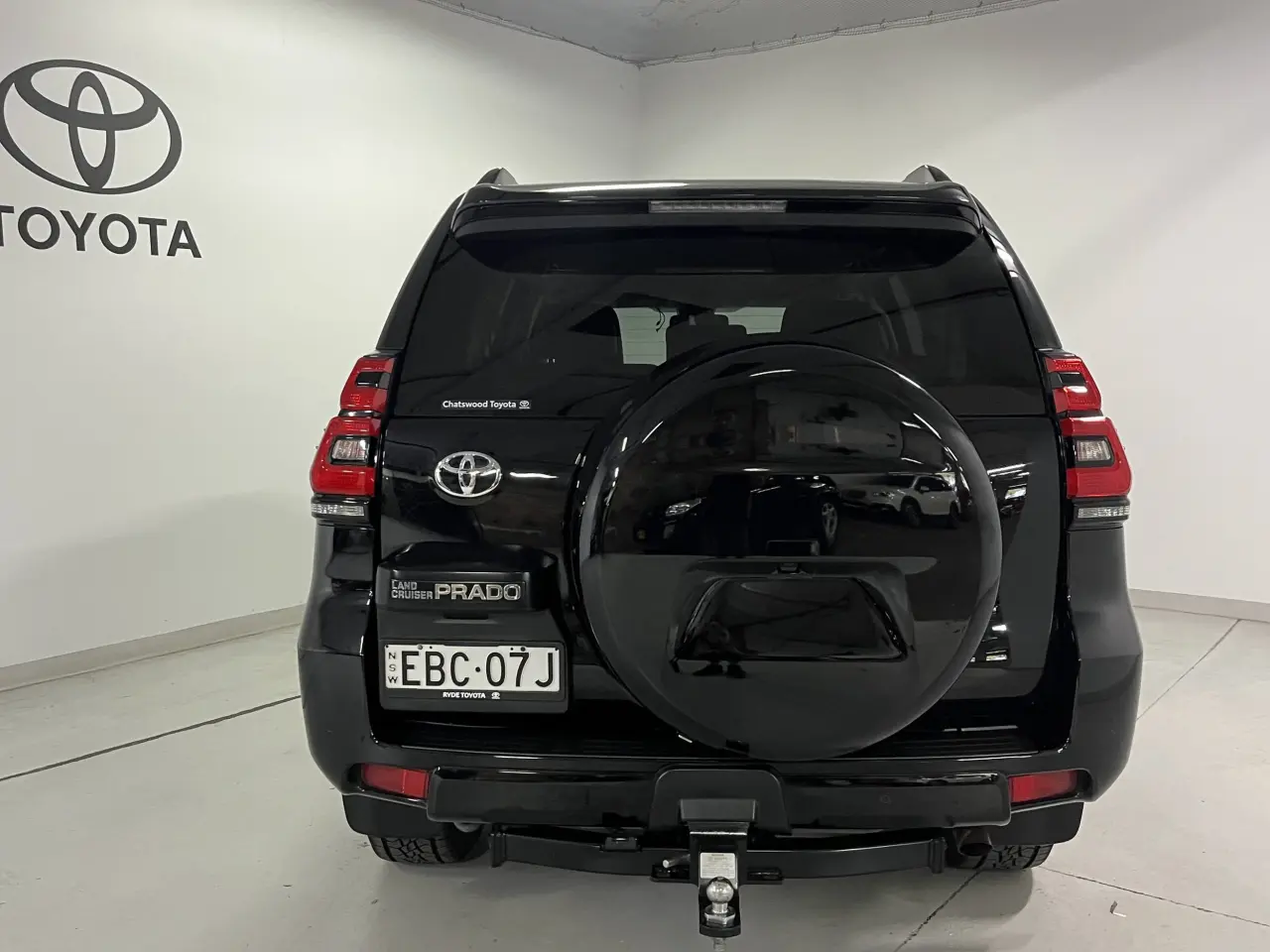 2019 Toyota Prado Gallery Image 5