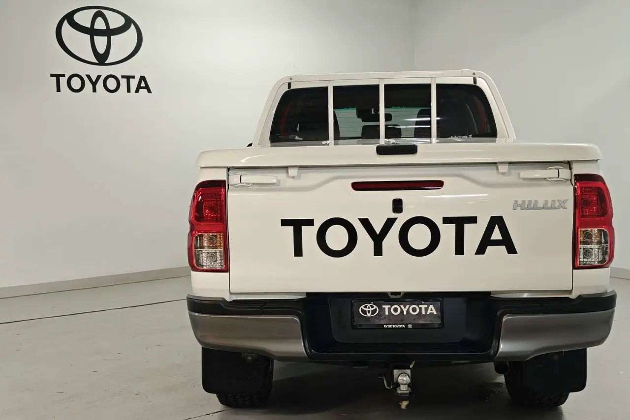 2019 Toyota Hilux Gallery Image 7