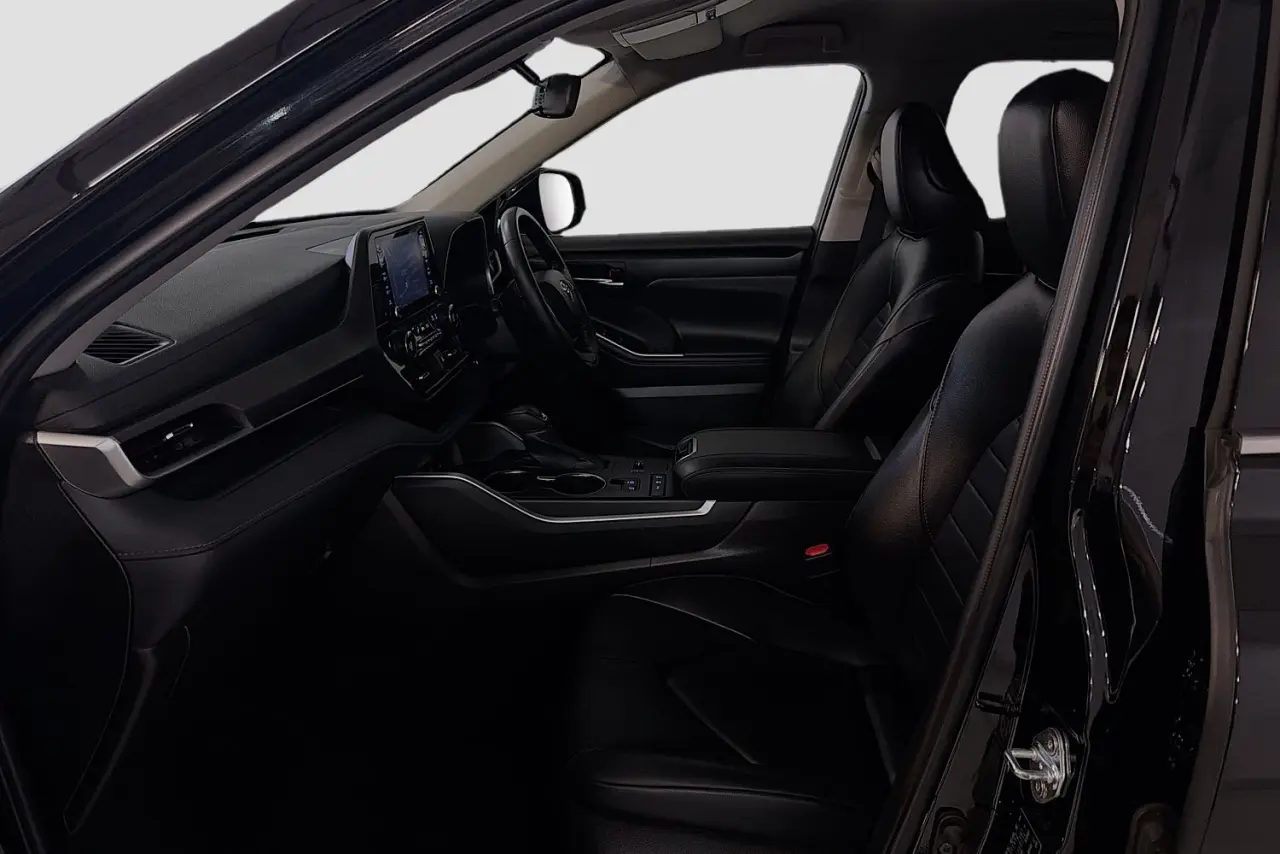 2022 Toyota Kluger Gallery Image 24