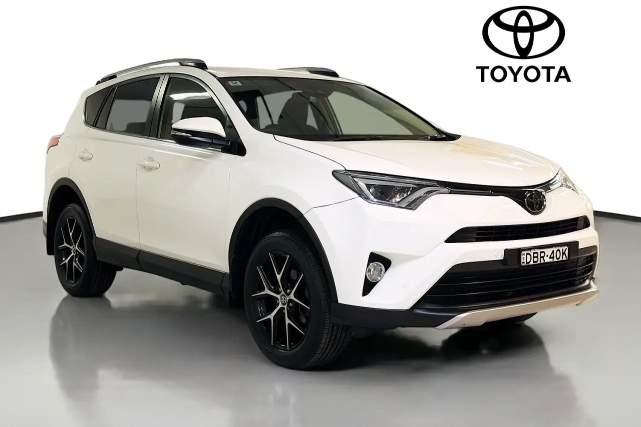 2018 Toyota RAV4 Image