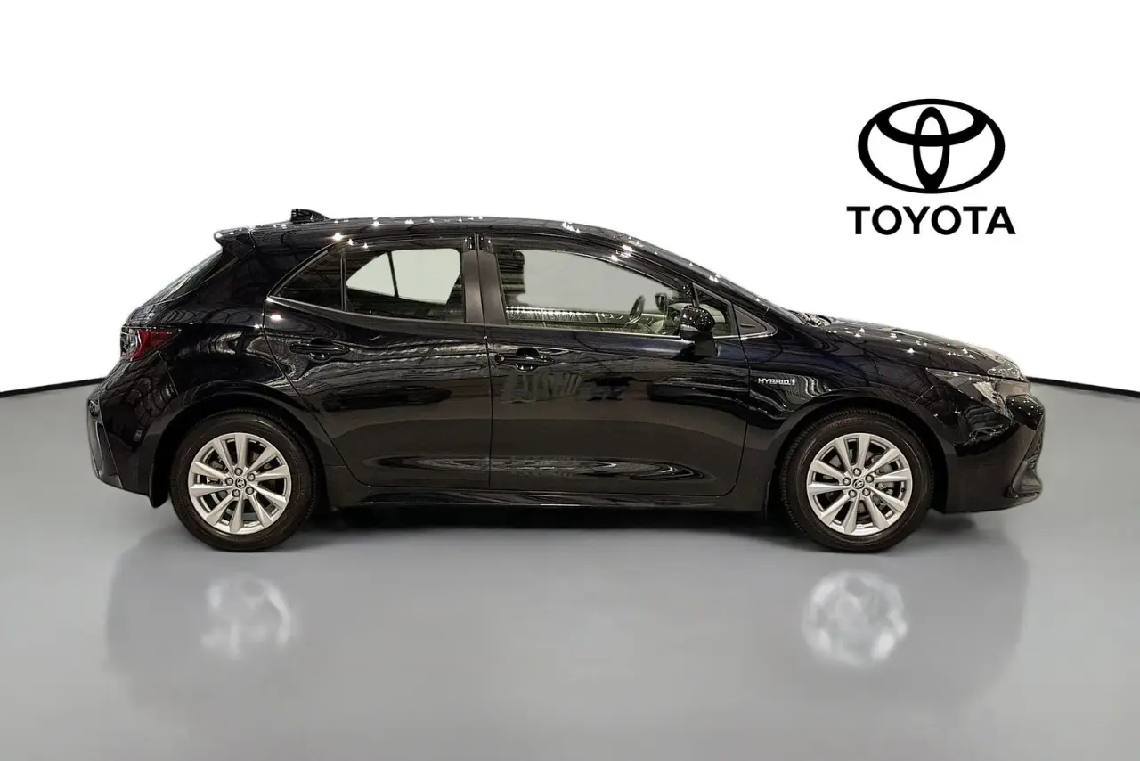 2023 Toyota Corolla Gallery Image 11