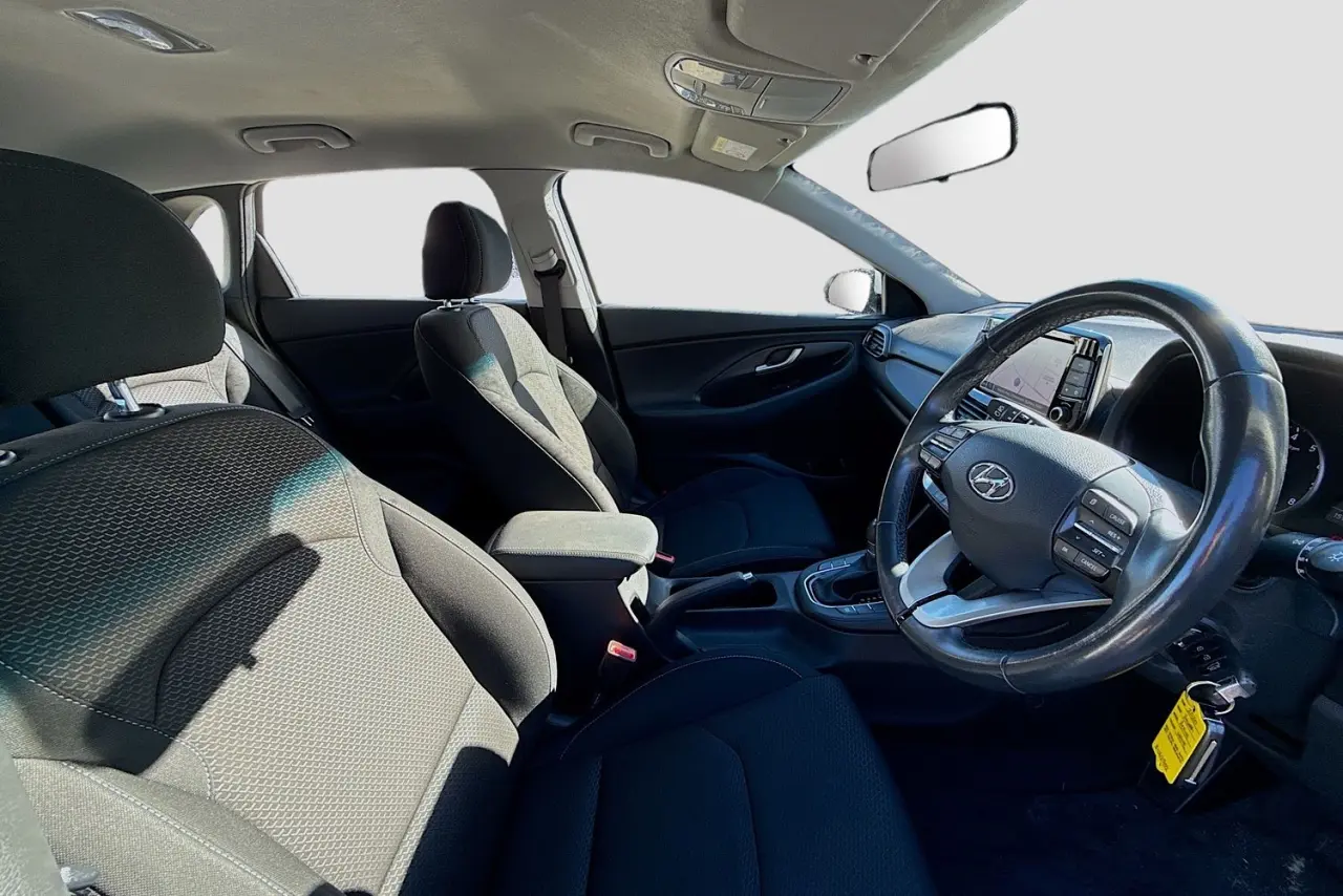 2020 Hyundai i30 Gallery Image 12